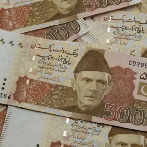 5000 Cash in envelope