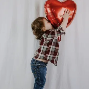 Foil balloon without hellium